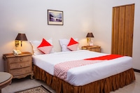 Hotel O near Pantai Padang formerly Boutique Hotel Mayang Syariah