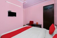 OYO 28299 Hotel Kothiwal