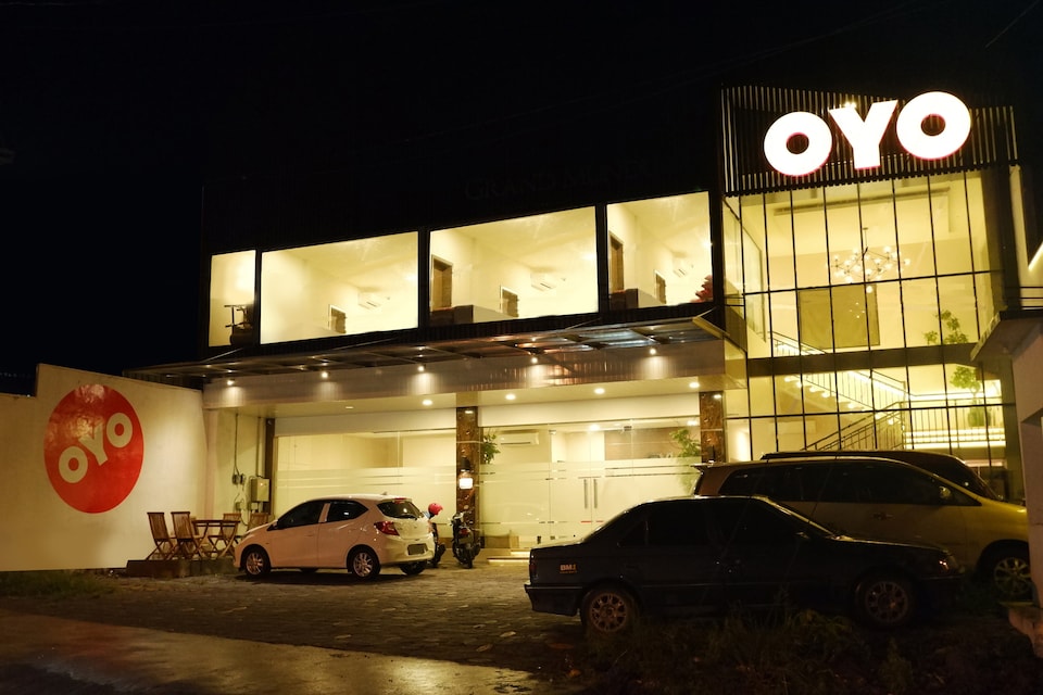 OYO 379 Grand Mundu, Semarang Selatan, Semarang