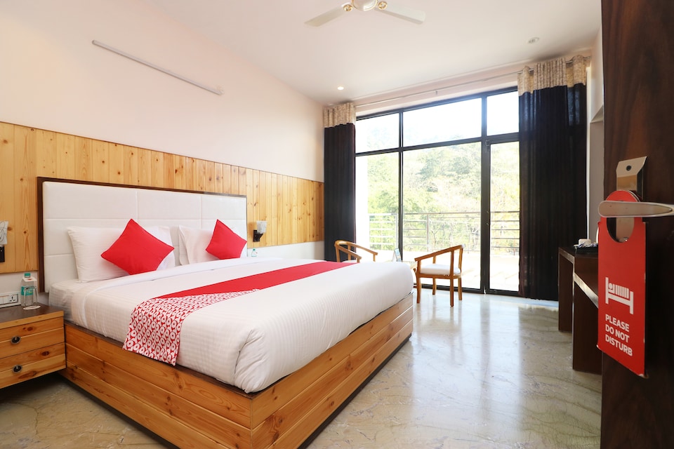 OYO 28304 Hotel Corbett Paradise, Kotdwar, Kotdwar