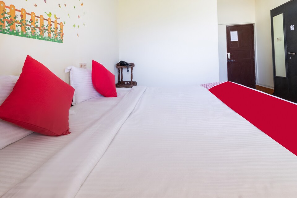 OYO 28321 Nirvaah Calangute Beach Front, Calangute Goa, Goa