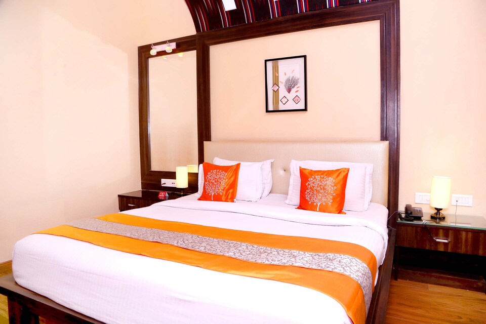 OYO 3325 Sheetal International, Airport Road - Raipur, रायपुर