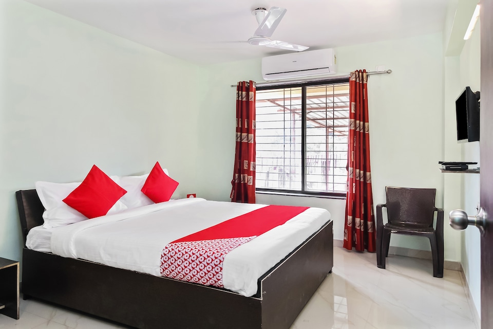 OYO 28353 Hotel Nandanvan, Lonavala, Lonavala