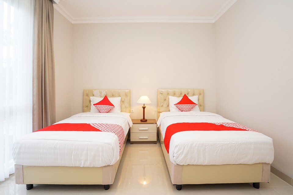 OYO 388 Raka Residence Syariah, Dukuh Pakis, Surabaya