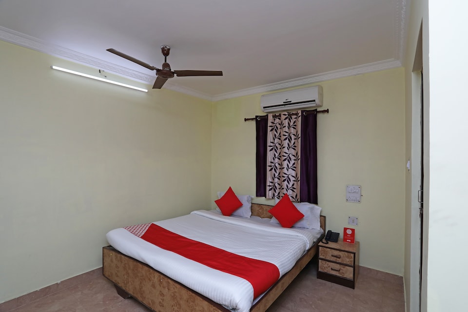 OYO 28355 Hotel Raj Mahal, Rourkela, Rourkela
