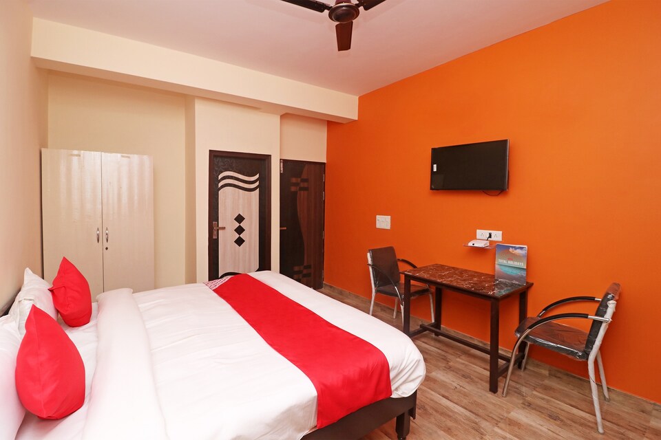 Live on new code-NOD1880, Noida Expressway SEZ, Noida