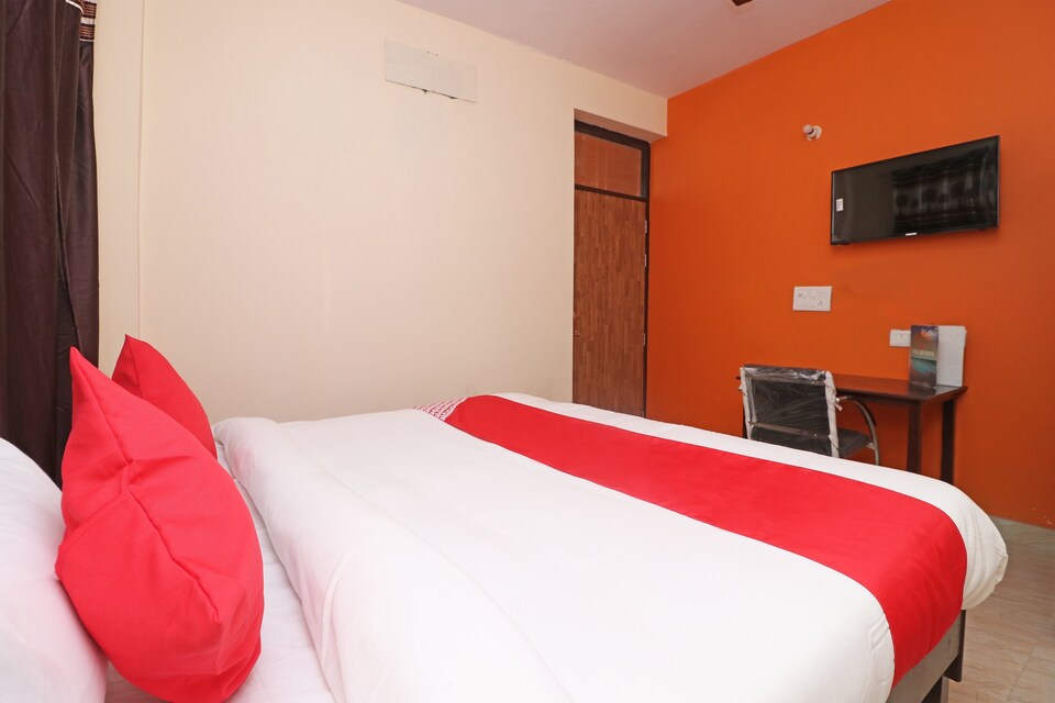 Live on new code-NOD1880, Noida Expressway SEZ, Noida