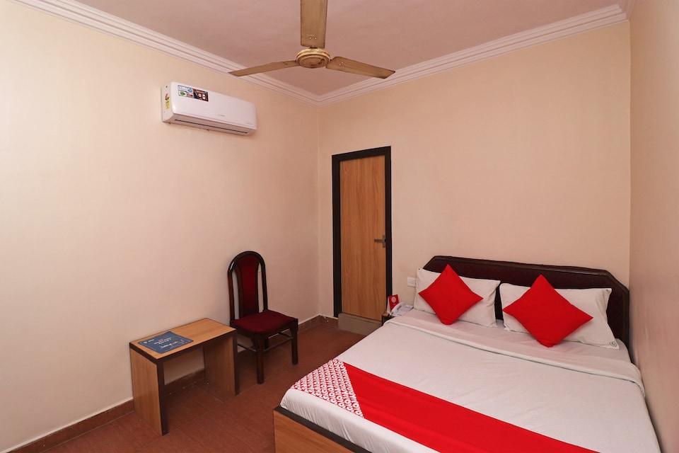 OYO 28375 Hotel Bhagwan Regency, Moradabad, Moradabad