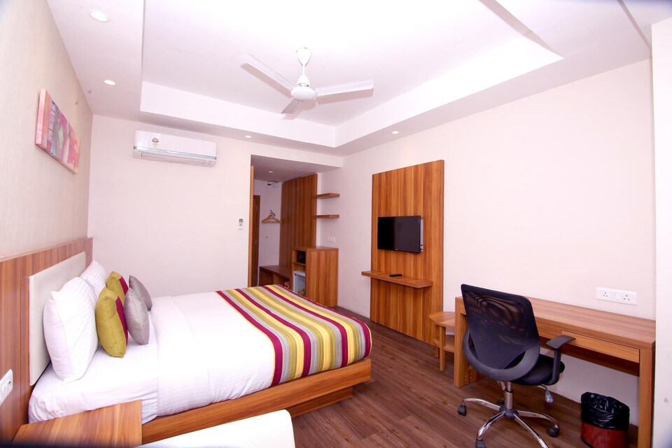 OYO 3338 LeRoi Raipur, Station Road - Raipur, Raipur