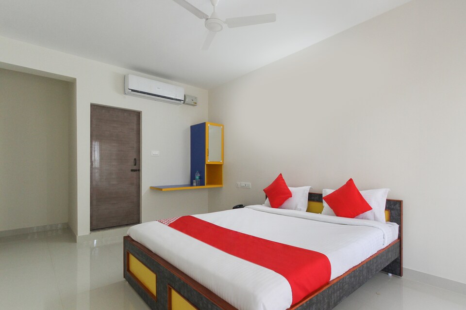 OYO 28428 Ruthira Residency, Avinashi Road Coimbatore-II, Coimbatore