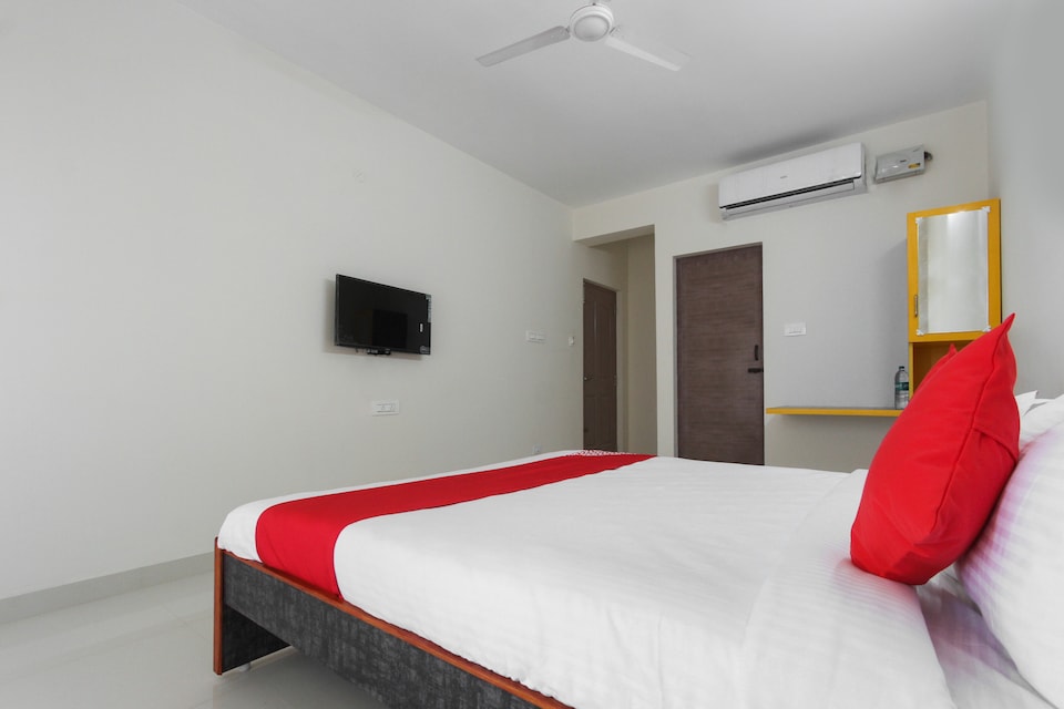 OYO 28428 Ruthira Residency, Avinashi Road Coimbatore-II, Coimbatore