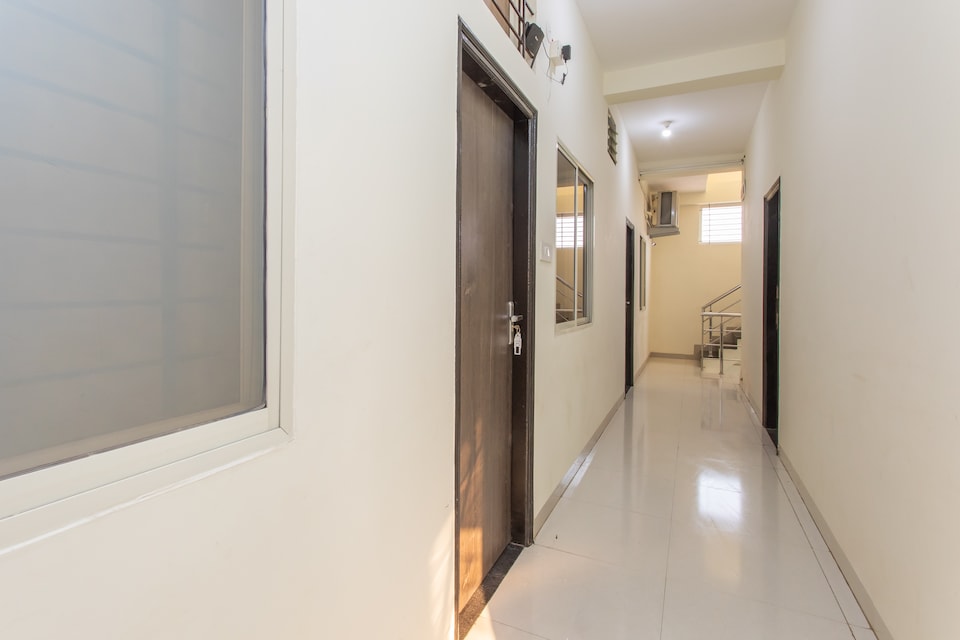 Hotel O HOTEL ROYAL INN, Vijay Nagar Indore, Indore