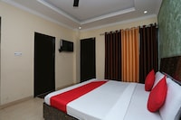 OYO Mk Hotel And Restaurant