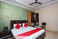 OYO Mk Hotel And Restaurant