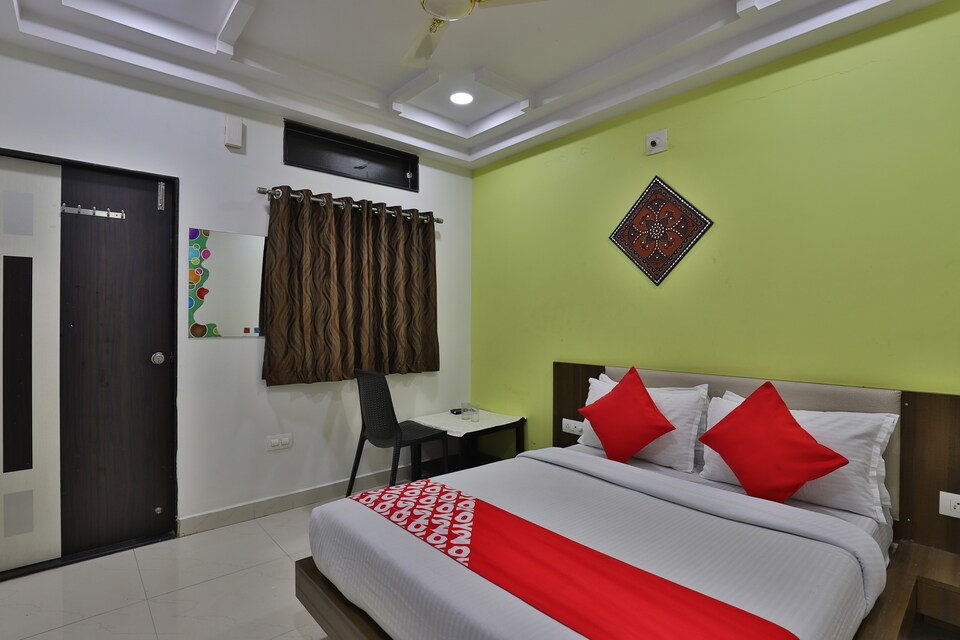 OYO 28441 Hotel Ashirwad, Bhuj, Bhuj