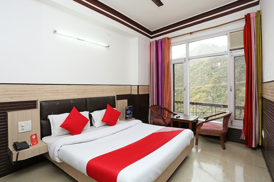 OYO 28445 Hotel Bhavini, Katra, Katra