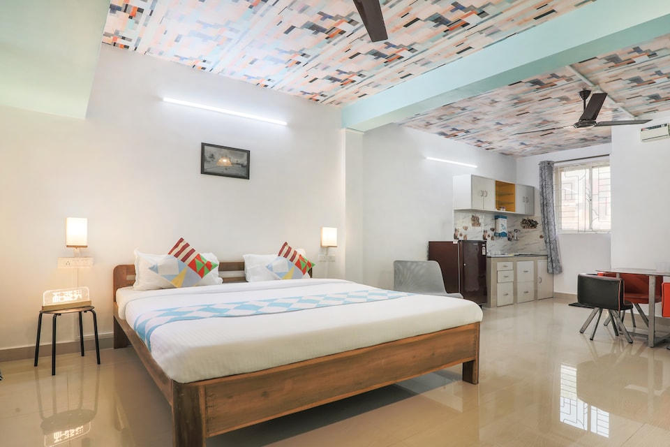 OYO Alluring Studio Nerul Near Candolim Beach, Candolim, Goa