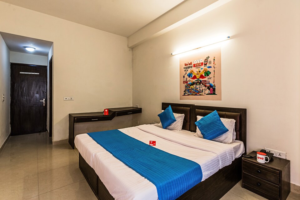 OYO Flagship Red Roof Residency Near ISKCON Temple Noida, Noida Stadium, Noida