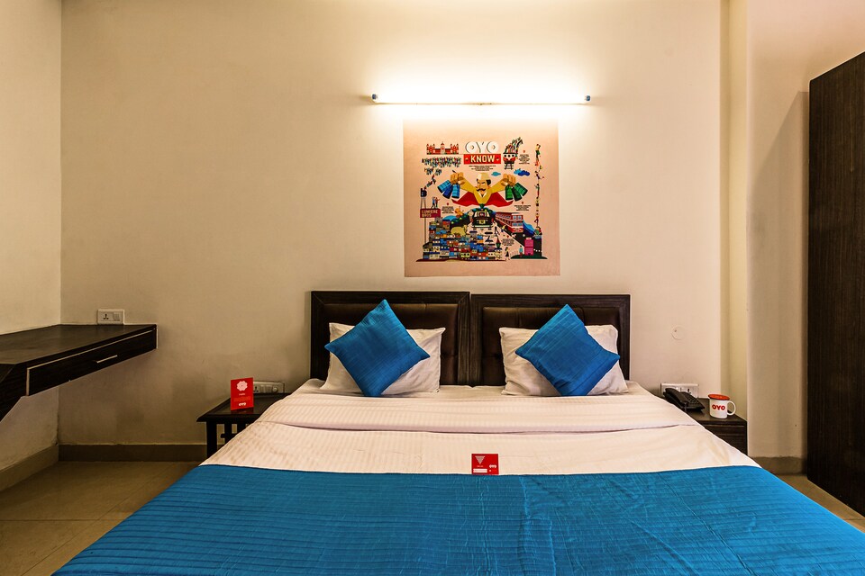 OYO Flagship Red Roof Residency Near ISKCON Temple Noida, Noida Stadium, Noida