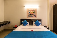 OYO Flagship Red Roof Residency Near ISKCON Temple Noida