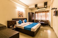 OYO Flagship Red Roof Residency Near ISKCON Temple Noida