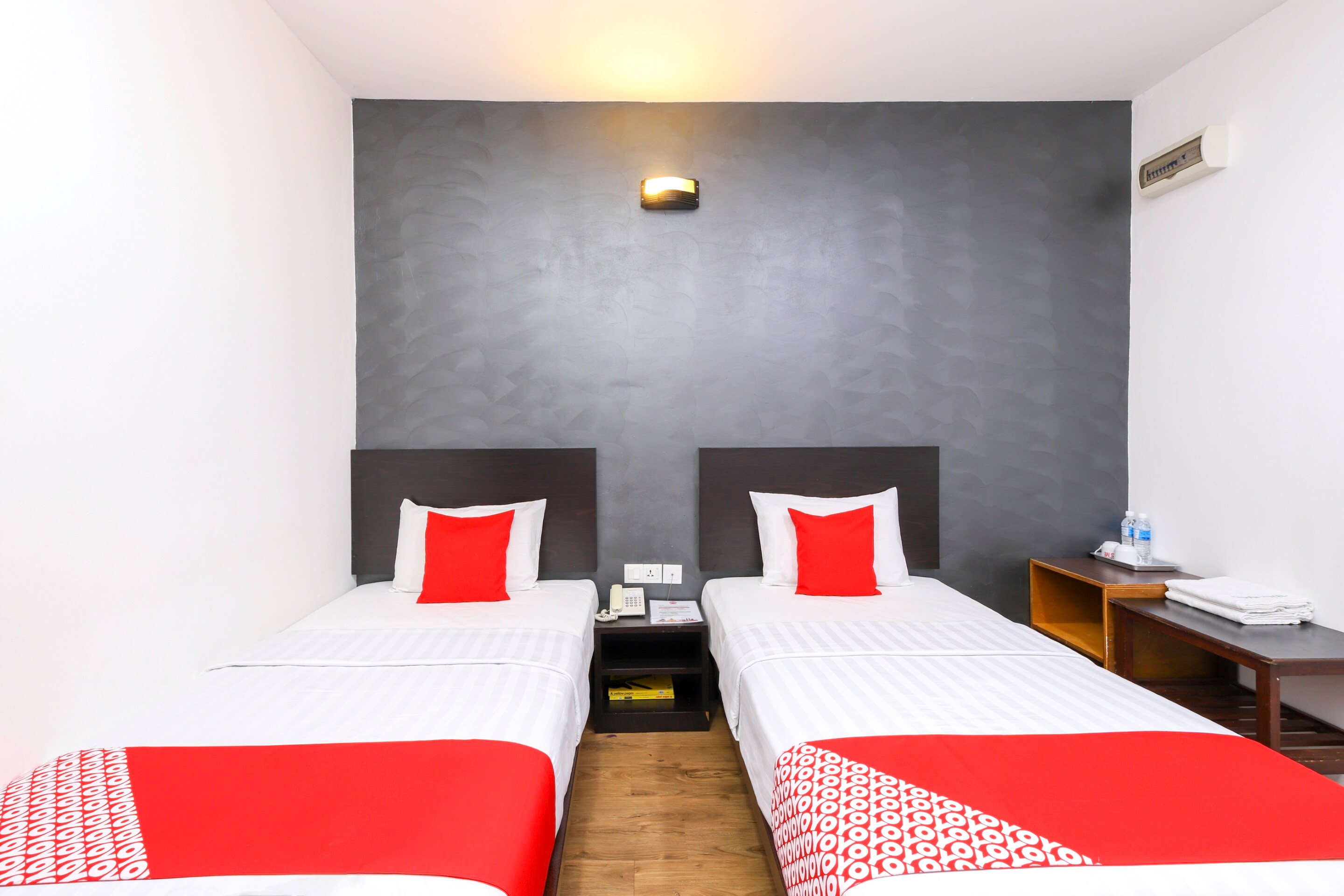 Oyo 728 Tai Pan Hotel Kuching From Rm69