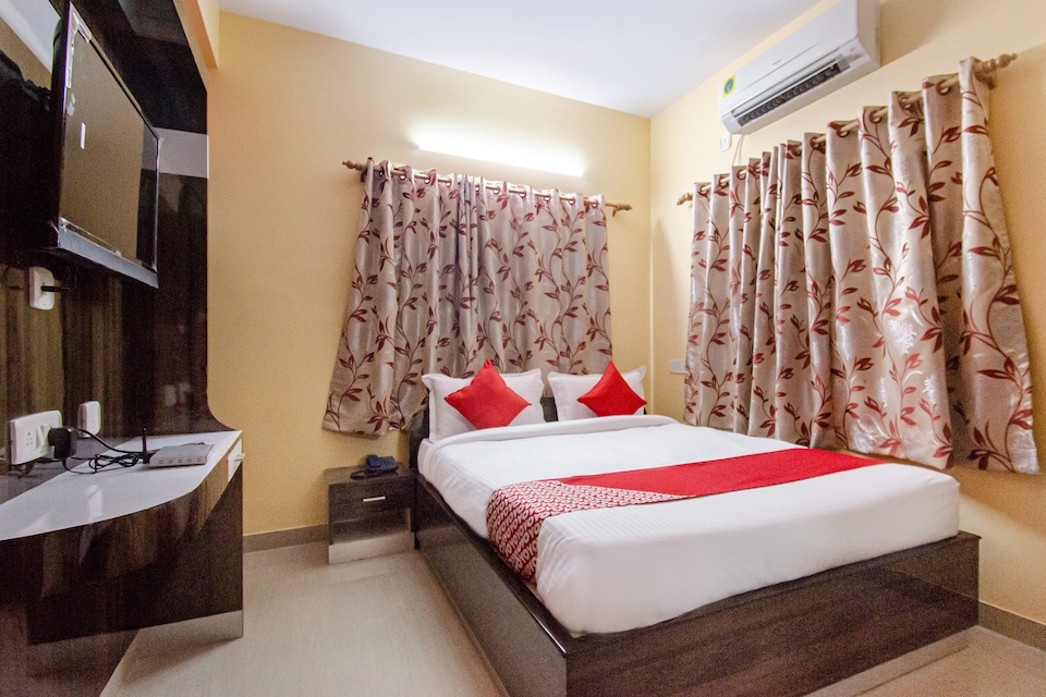 OYO 28458 Mayukh Executive Guest House, Salt Lake Kolkata, Kolkata