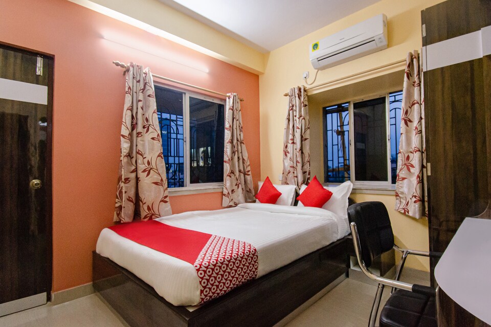 OYO 28458 Mayukh Executive Guest House, Salt Lake Kolkata, Kolkata