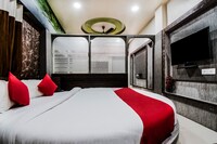 OYO Hotel M V International