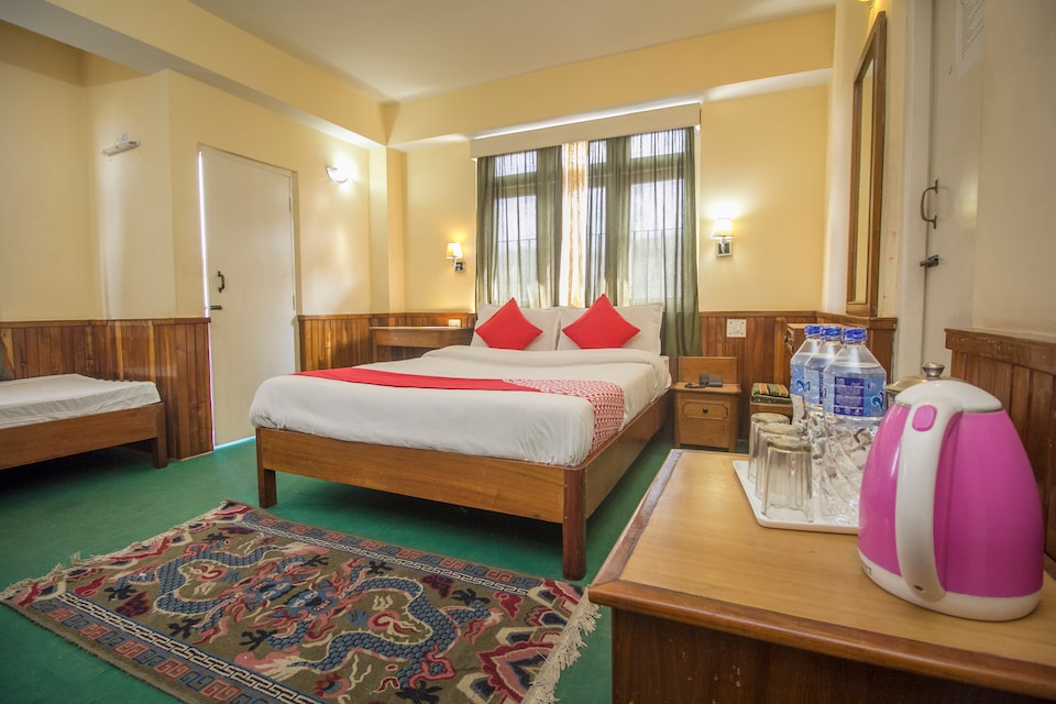 OYO 28558 21 Tara Palace, Pelling, Pelling