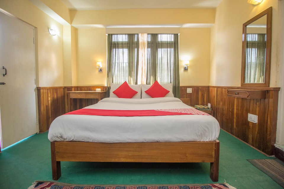 OYO 28558 21 Tara Palace, Pelling, Pelling