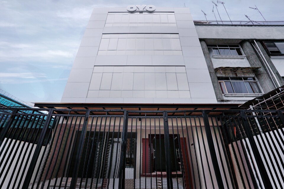 OYO 415 The Kartini 8 Residence, Mangga Besar, Jakarta