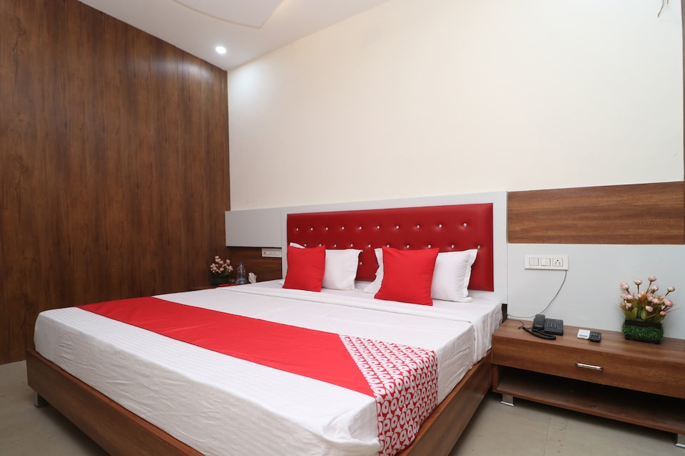 Live on ZKR265, Zirakpur, Zirakpur