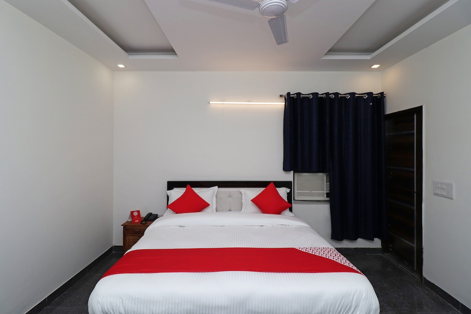 Hotel O Laxmi Residency, Faridabad, Faridabad