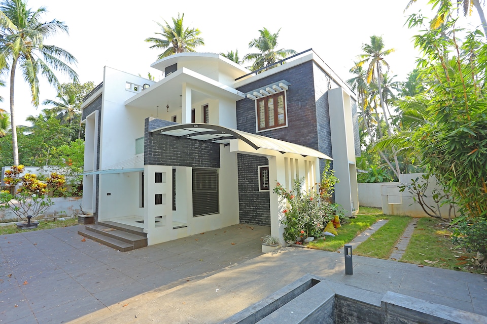 OYO 28577 Luxurious Stay Near Veli Beach, Airport Trivandrum, Trivandrum