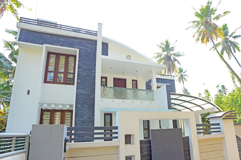 OYO 28577 Luxurious Stay Near Veli Beach, Airport Trivandrum, Trivandrum