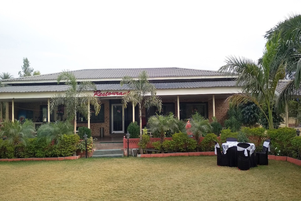 OYO 28584 The Royal Park Resort, Hoshangabad Road, Bhopal