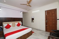 OYO Echo Palace Near Netaji Subhash Chandra Bose International Airport