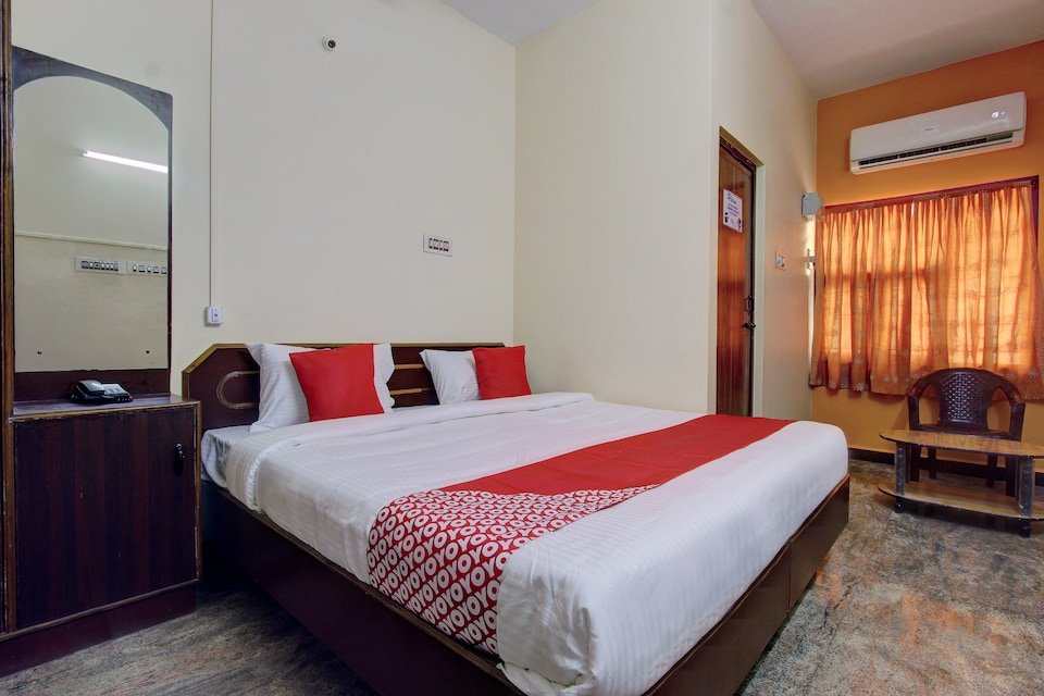 OYO 28592 Sri Maruti Pilgrims House, Trichy Chattram-II, Trichy