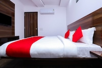 OYO Kavya Residency Near Indira Gandhi International Airport