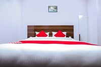 OYO Kavya Residency Near Indira Gandhi International Airport