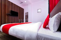 OYO Kavya Residency Near Indira Gandhi International Airport