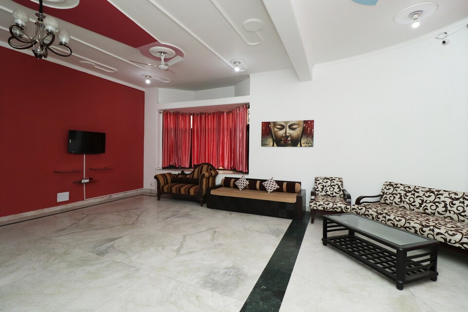 OYO 28612 The Heaven, Greater Noida, Noida