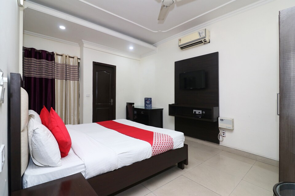 Capital O 28617 Saket Residency, Saket Delhi, Delhi