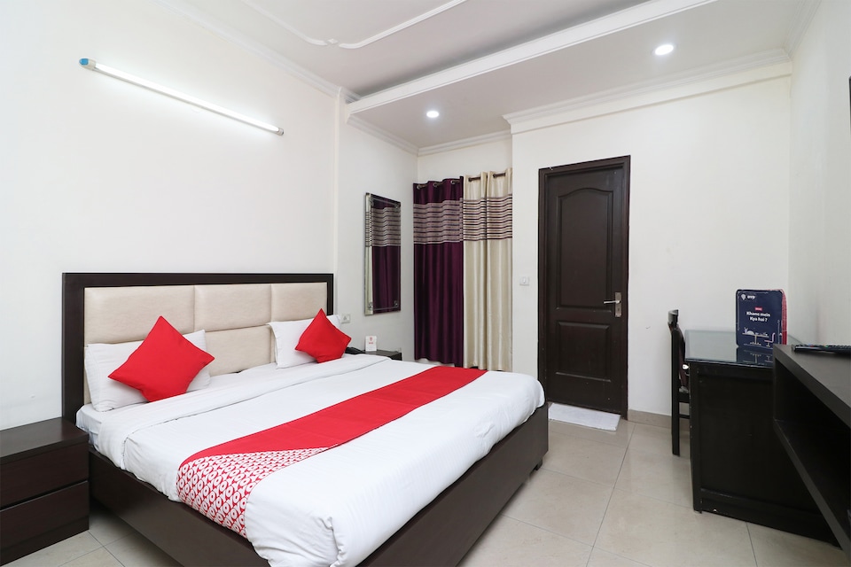 Capital O 28617 Saket Residency, Saket Delhi, Delhi