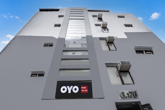 Hotel O A K Continental