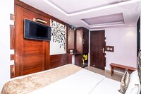 Delhi Starting    499 Upto 68  OFF 106 Delhi