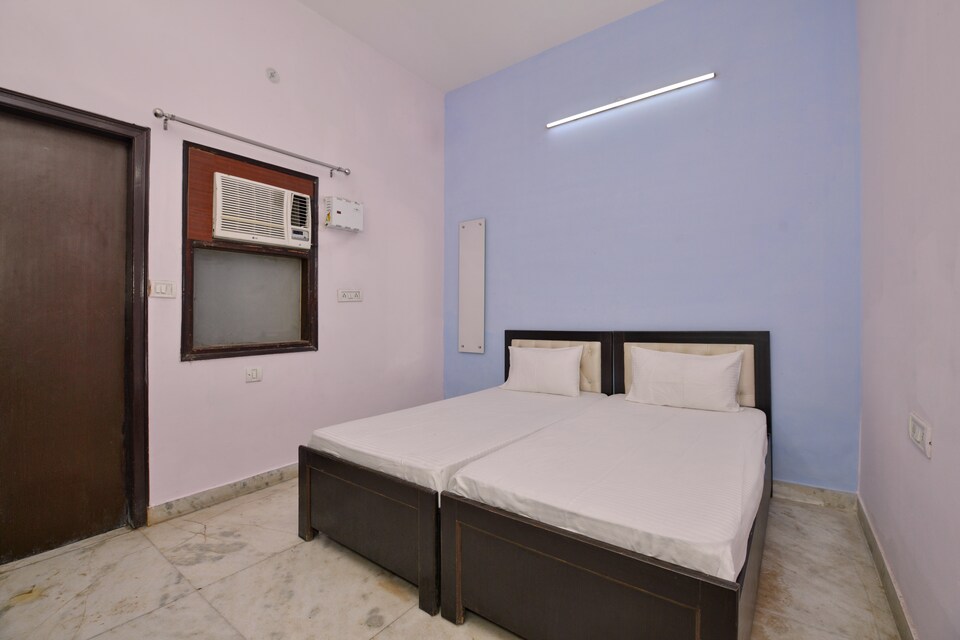 OYO LIFE GRG1245 सेक्टर 23, DLF 4 Gurgaon, गुड़गांव