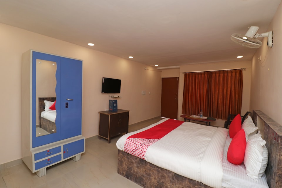 OYO 28643 Sai Yatri Niwas, Bilaspur, Bilaspur