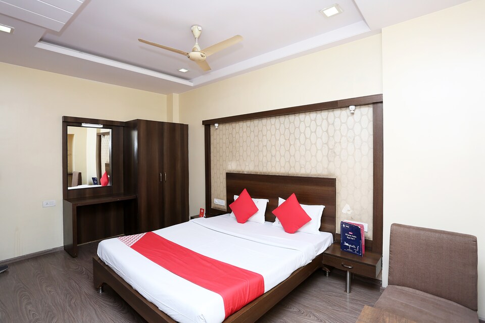 OYO 28655 Hotel Shri Krishna, Pachmarhi, Pachmarhi